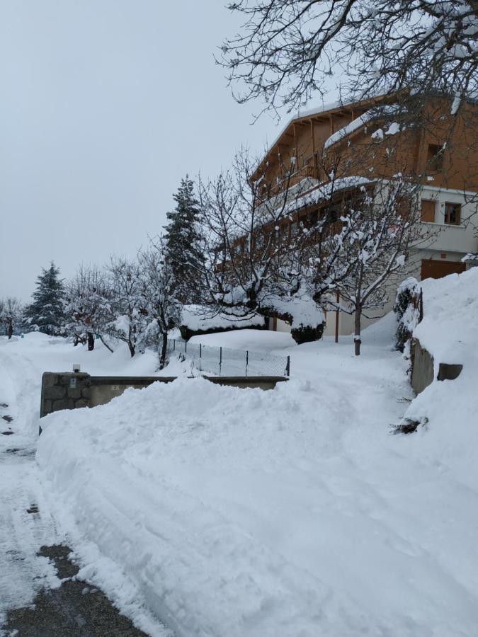Appartement rez de jardin montée de l'alpe d'Huez La Garde  Exterior foto